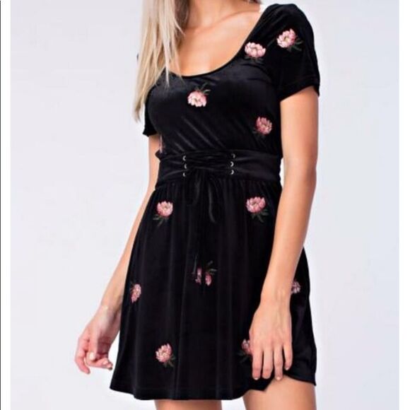 Honey Belle Midnight Reveries Brown Floral Velvet Short Sleeve Corset Dress - Picture 2 of 14